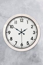 36 cm Beyaz Metal Standart Duvar Saati