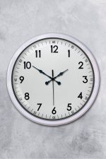 52 cm Beyaz Metal Dekoratif Duvar Saati