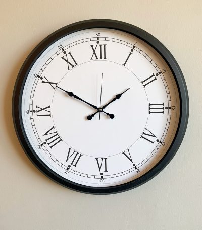 52 cm Siyah Metal Roma Rakamlı Duvar Saati