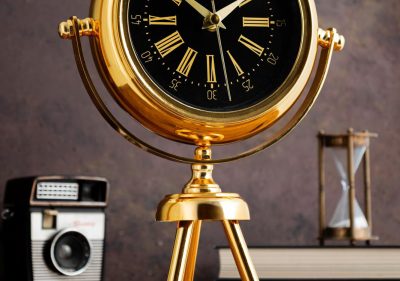 Mini Gold Tripod Masa Saati – 37x18 cm