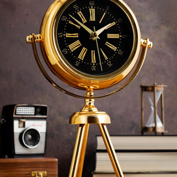 Mini Gold Tripod Masa Saati – 37x18 cm